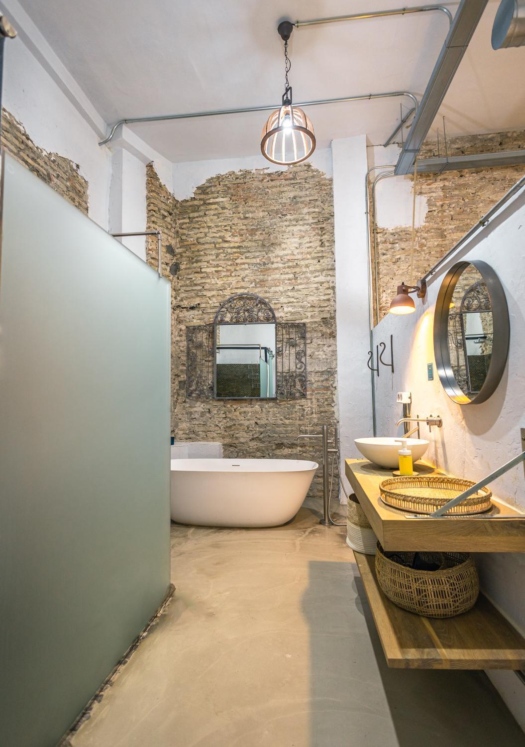 Loft-style Ground Floor Flat * Sewilla