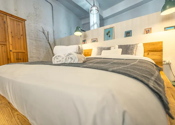 Loft-Style Ground Floor Flat